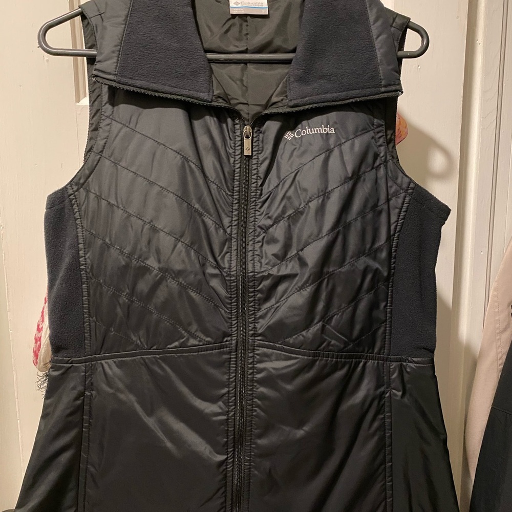 Columbia Puffer Vest